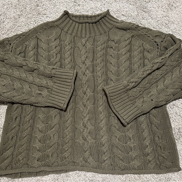 J. Crew 2025 Rollneck cable-knit sweater - Picture 2 of 4